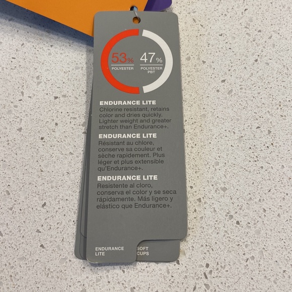 Speedo Swimsuit with bra - Picture 7 of 10